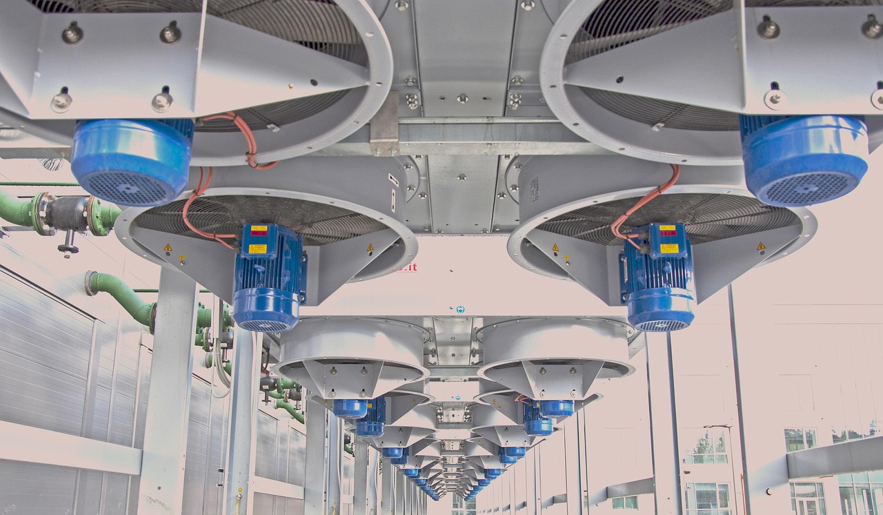 技术支持制作者和使用者可能面临的法律后果 